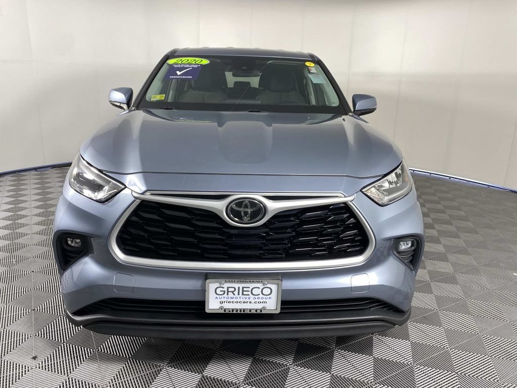 Used 2020 Toyota Highlander LE w/ Protection Package #3 AWD/4WD image 3