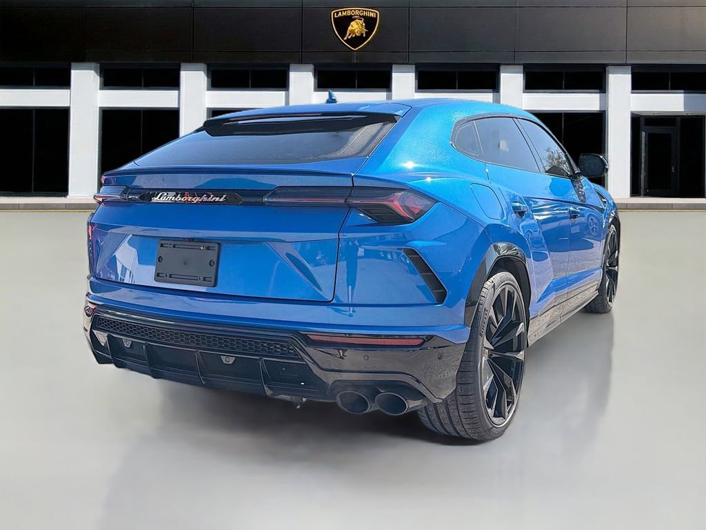 Used 2022 Lamborghini Urus image 5