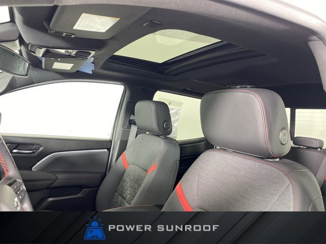 Used 2023 Chevrolet Colorado Z71 w/ Z71 Convenience Package 2 AWD/4WD image 4