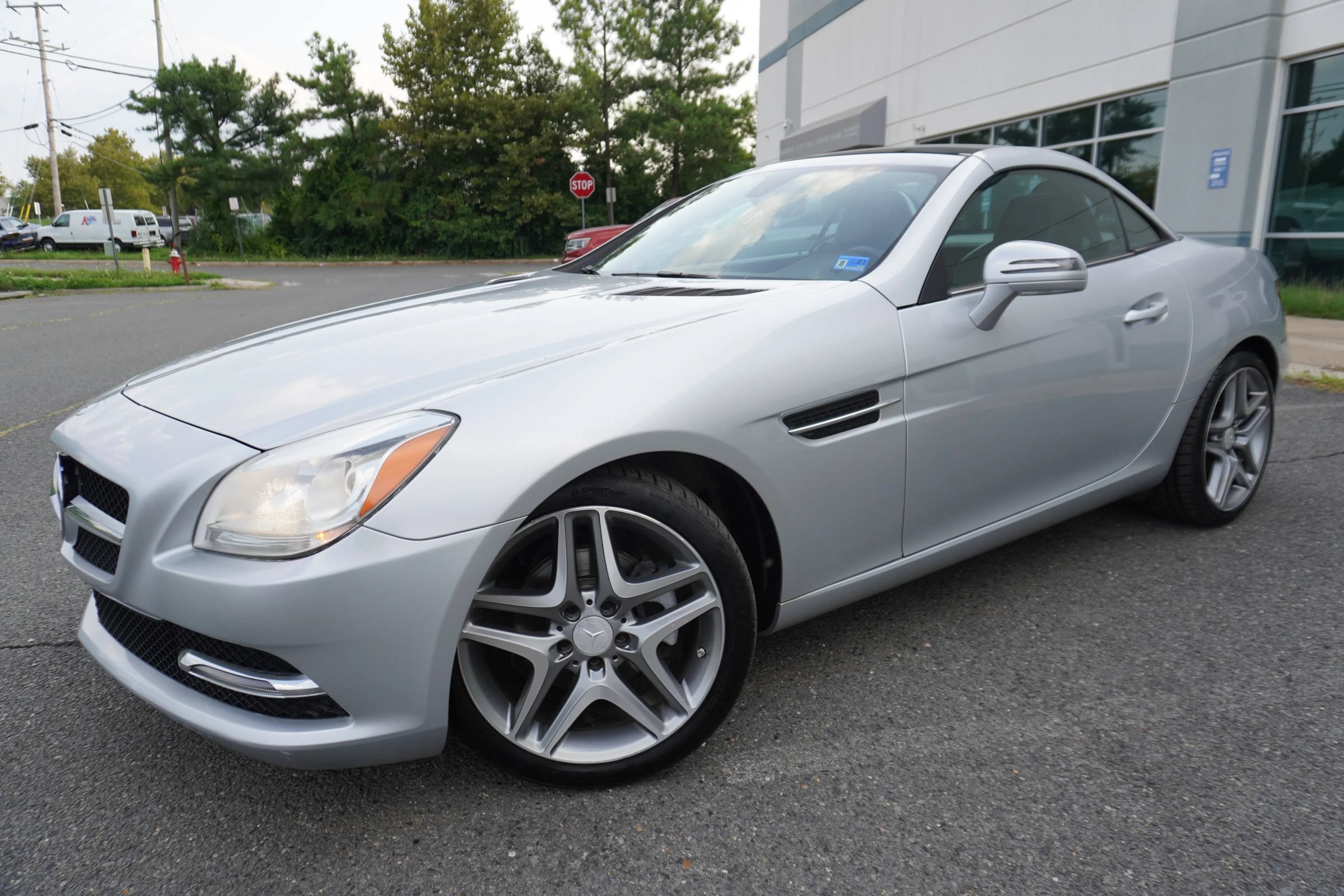 Used 2013 Mercedes-Benz SLK 250 image 3