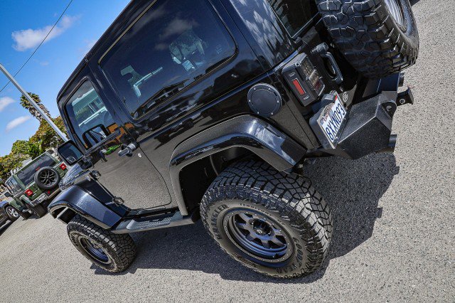 Used 2012 Jeep Wrangler Rubicon w/ PWR Convenience Group AWD/4WD image 9