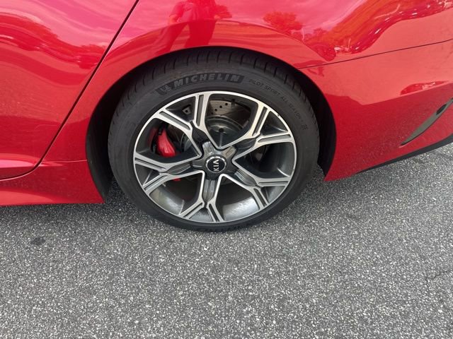 Used 2018 Kia Stinger GT2 AWD/4WD image 4