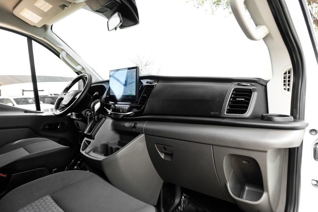 Used 2023 Ford Transit 350 XLT image 9