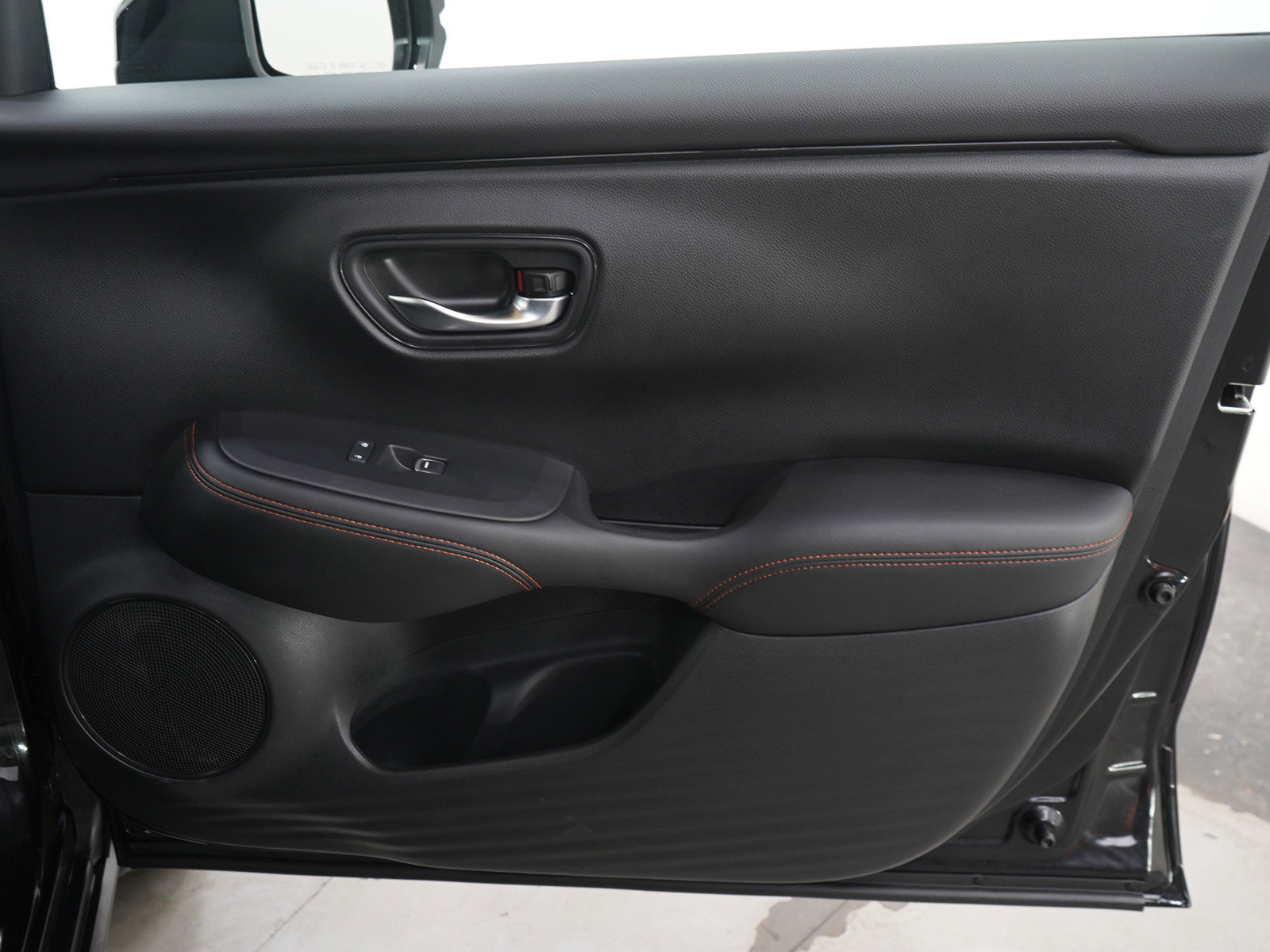 Used 2024 Honda HR-V Sport image 11