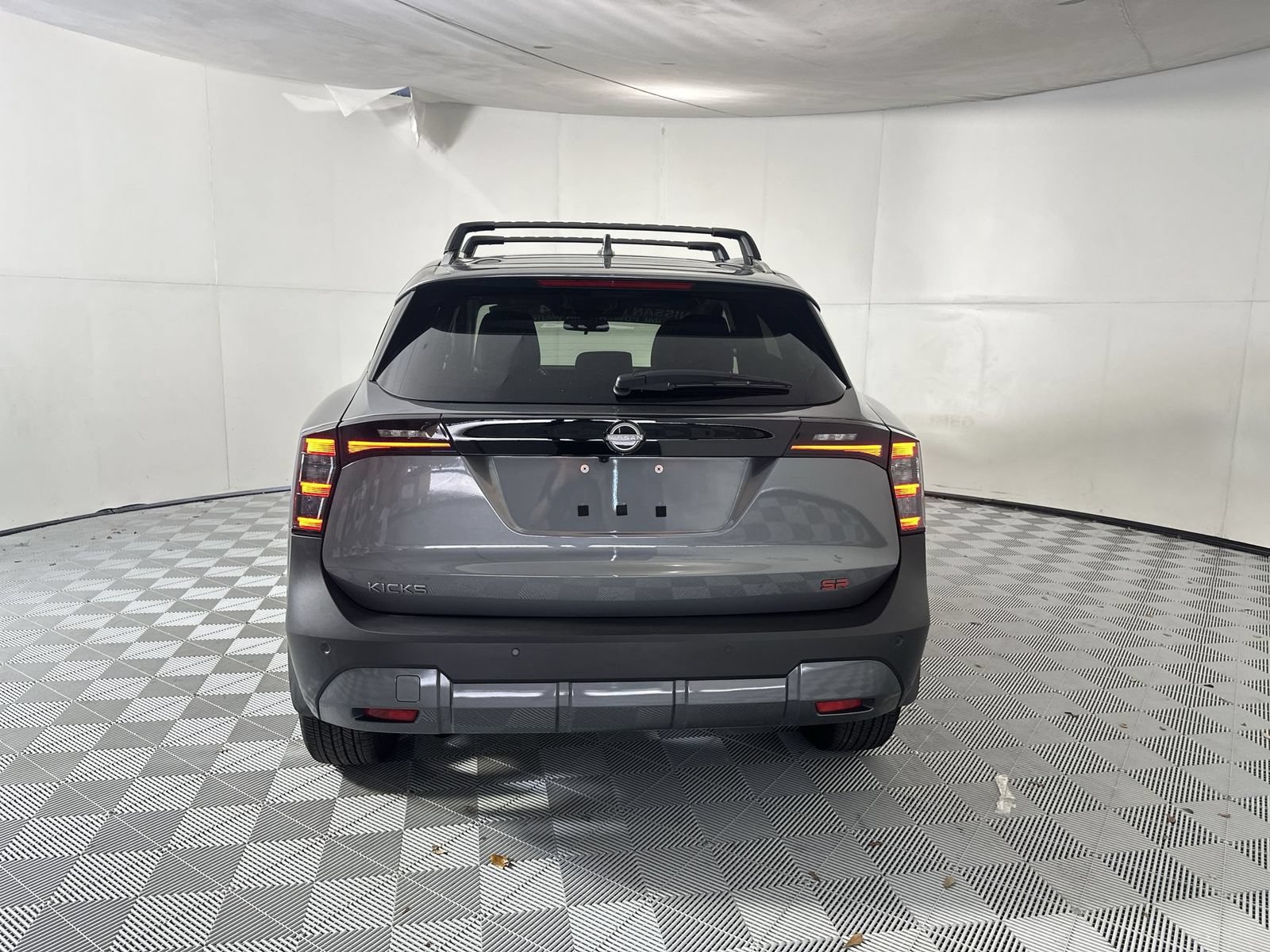 Certified 2025 Nissan Kicks SR FWD image 7