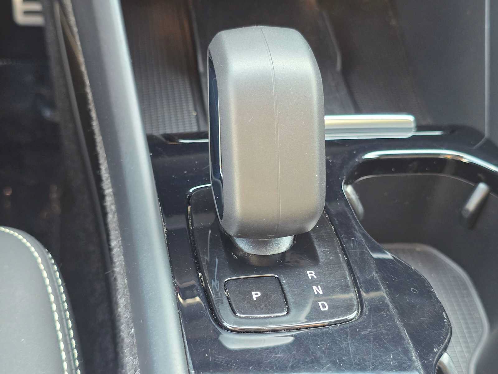 Used 2022 Volvo XC40 P8 Recharge Ultimate AWD/4WD image 29