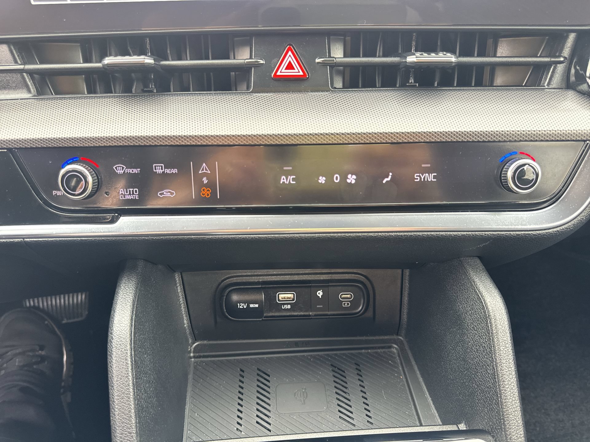 Used 2024 Kia Sportage SX FWD image 19