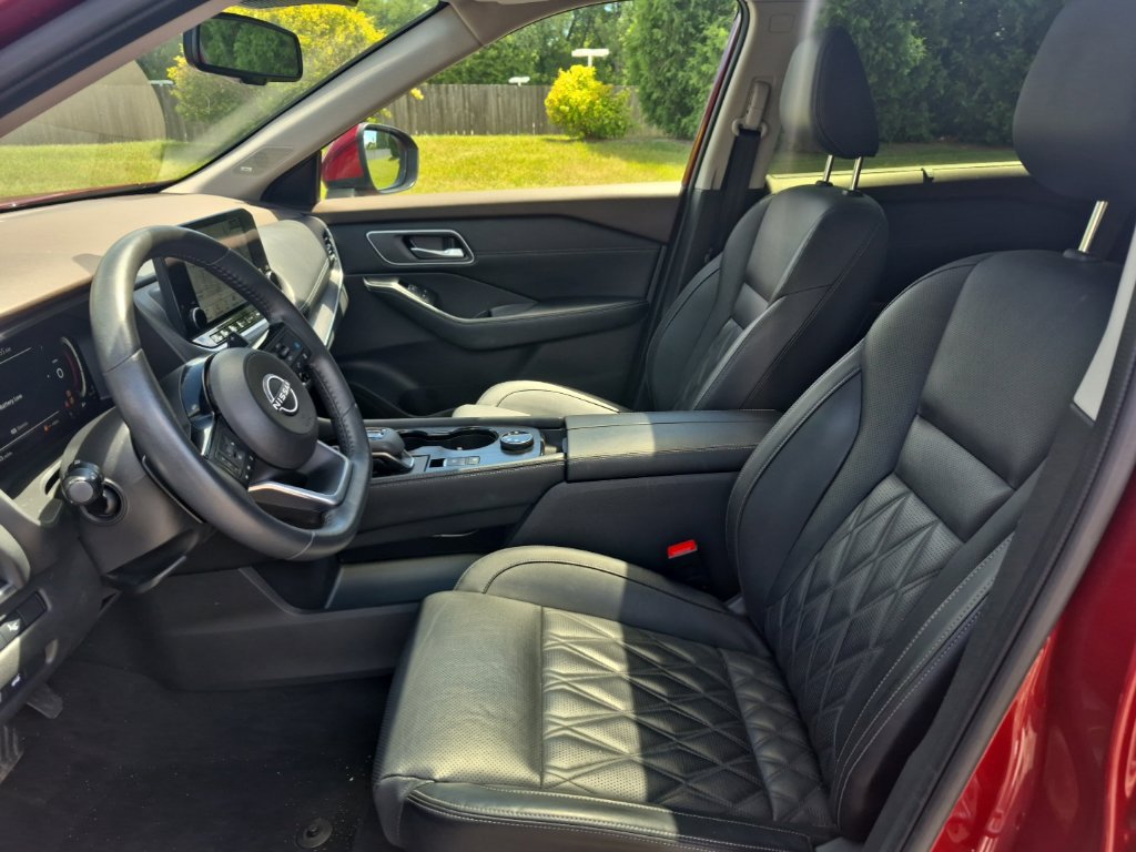 Used 2023 Nissan Rogue Platinum AWD/4WD image 10