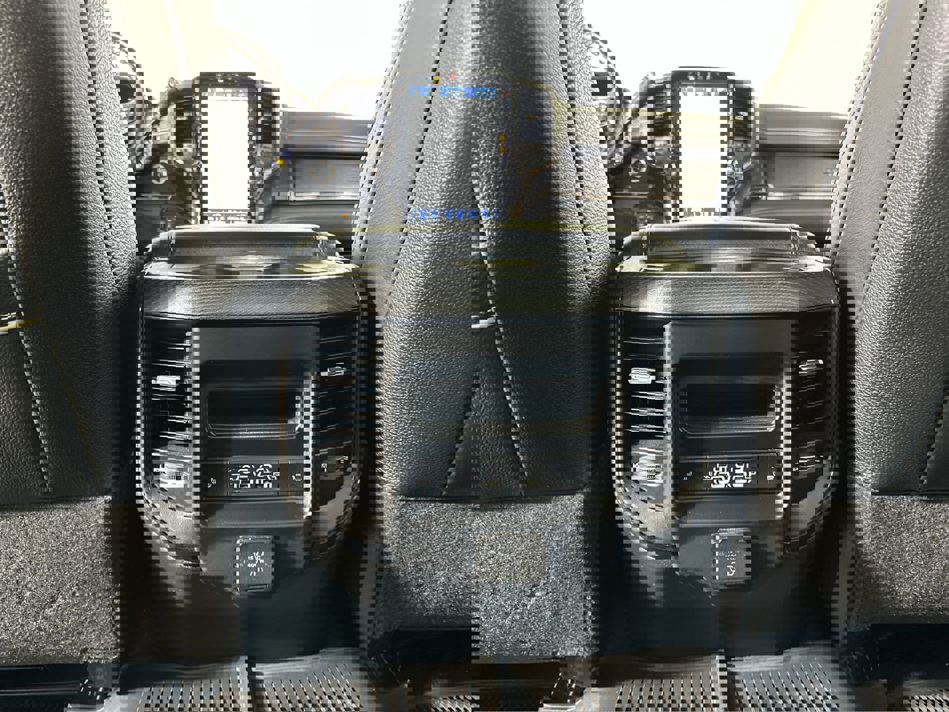 Used 2023 RAM 2500 Limited image 58