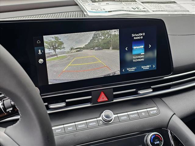 New 2025 Hyundai Elantra Limited image 14