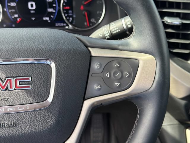Used 2023 GMC Acadia Denali w/ Denali Ultimate Package FWD image 30