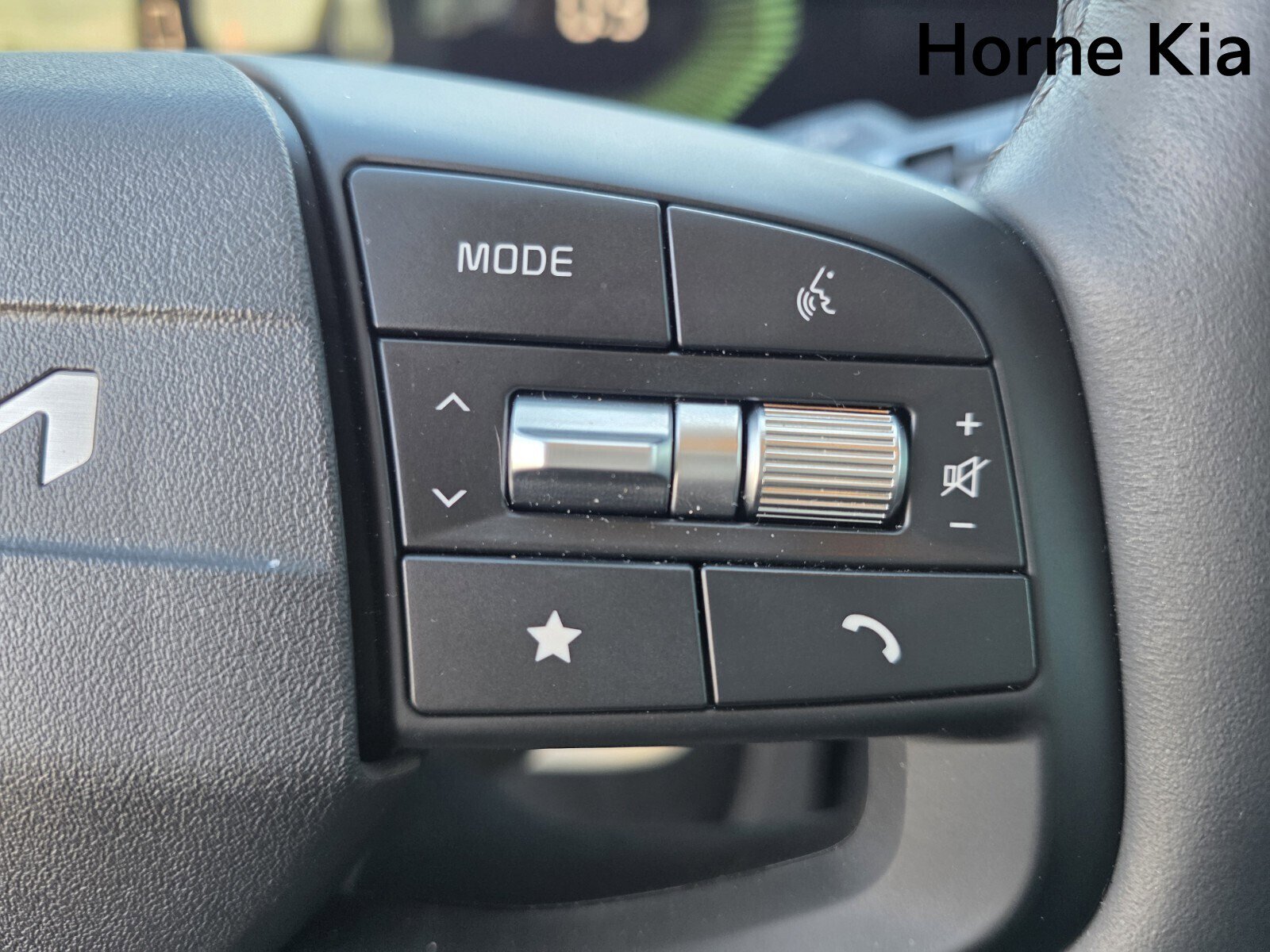 New 2026 Kia Sportage EX image 21