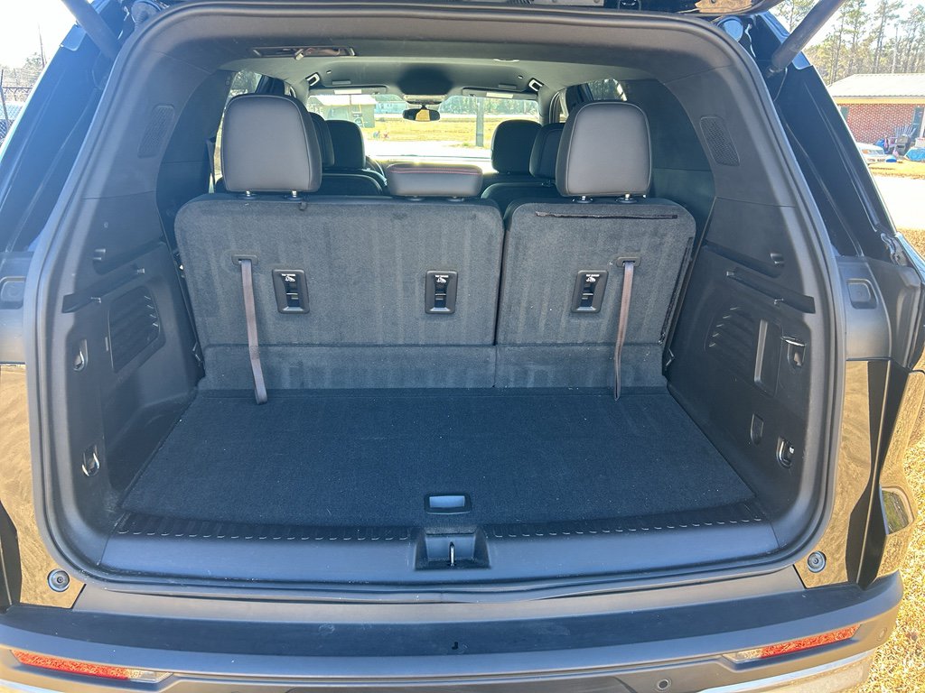 Used 2024 Chevrolet Traverse Z71 image 13