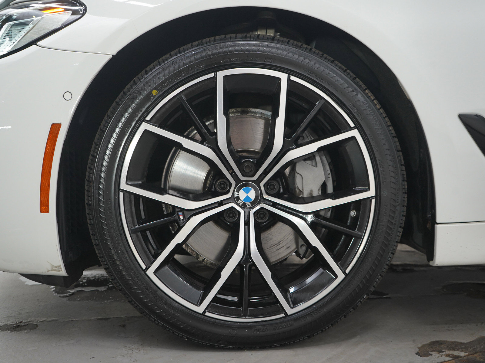 Used 2021 BMW 540i xDrive w/ Executive Package AWD/4WD image 30