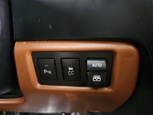Used 2019 Toyota Sequoia Platinum AWD/4WD image 24