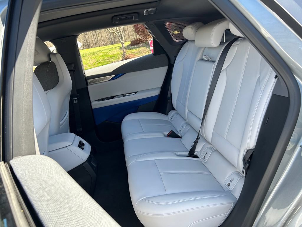 Used 2025 Cadillac Optiq Luxury 1 AWD/4WD image 50