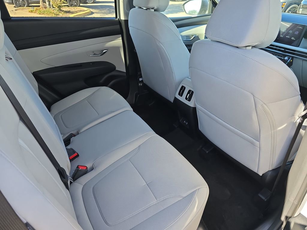 Certified 2026 Hyundai Tucson SEL FWD image 11