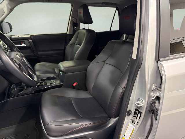 Used 2023 Toyota 4Runner TRD Off-Road Premium w/ Moonroof Package AWD/4WD image 11