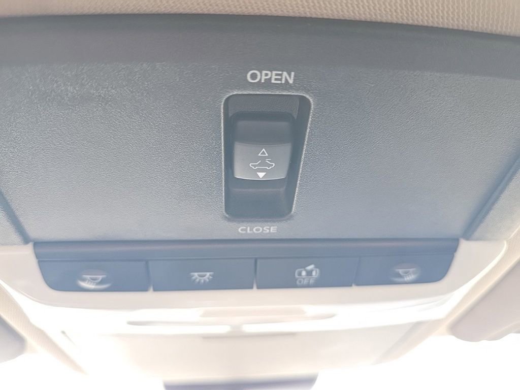 Used 2021 Nissan Altima 2.5 SR w/ SR Premium Package image 33