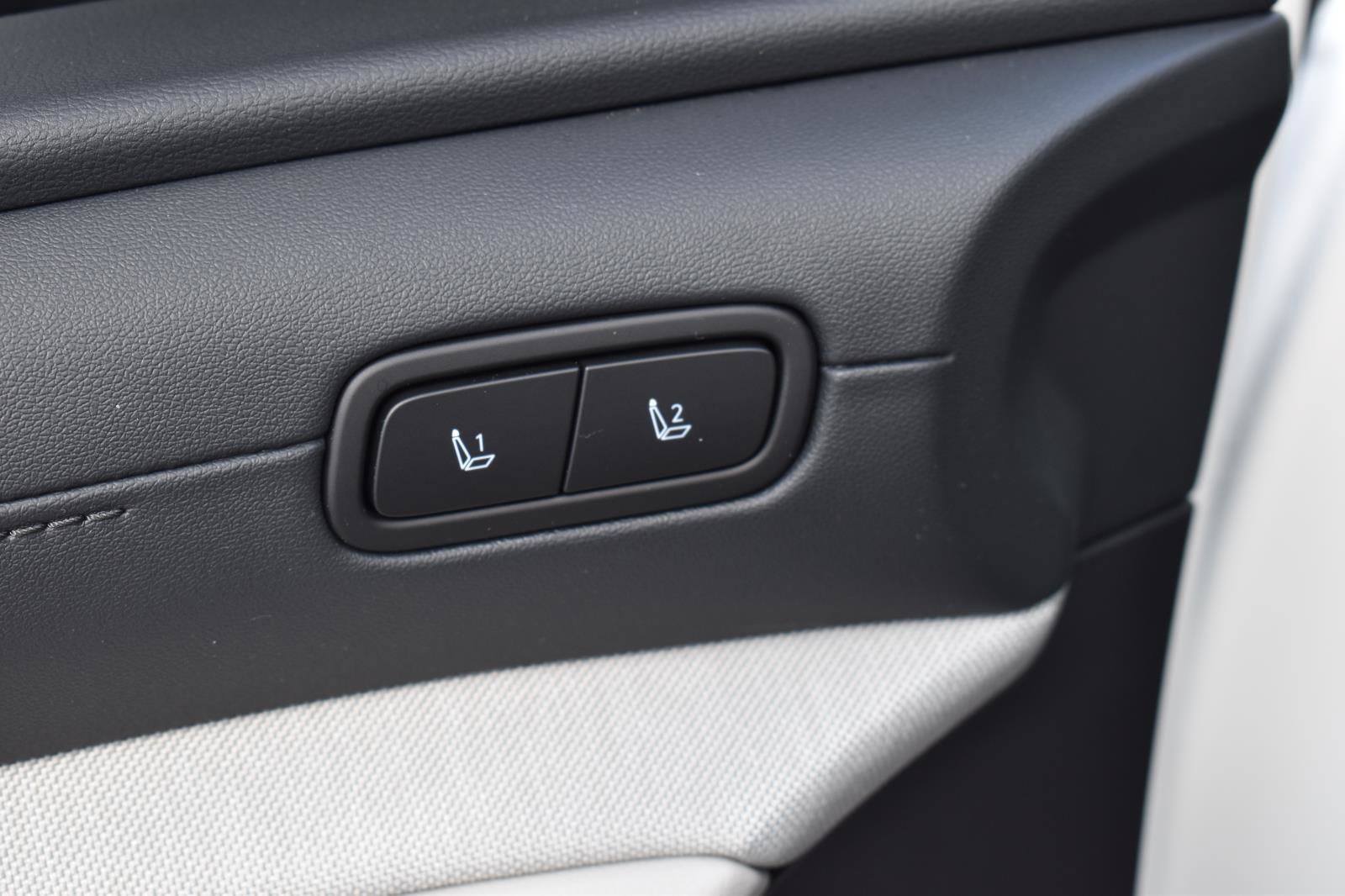 Used 2025 Hyundai Tucson Limited image 24