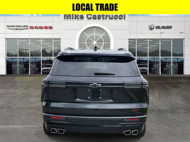 Used 2025 Chevrolet Traverse RS w/ LPO, Floor Liner Package AWD/4WD image 5