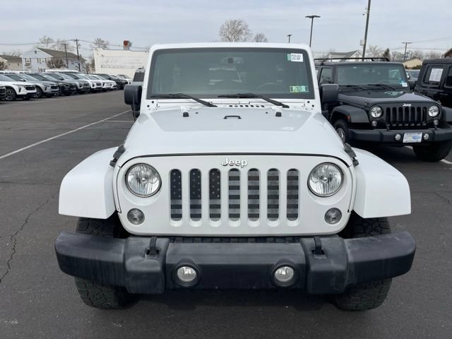 Used 2016 Jeep Wrangler Unlimited Rubicon w/ Dual Top Group AWD/4WD image 2