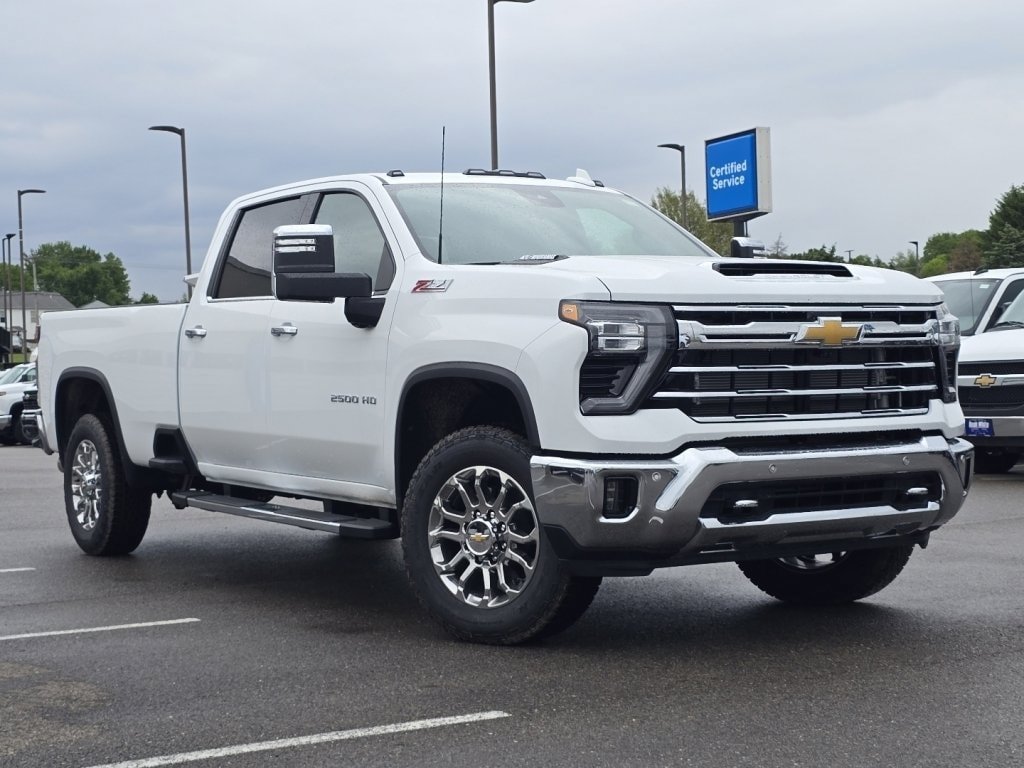 New 2026 Chevrolet Silverado 2500 LTZ w/ LTZ Convenience Package AWD/4WD image 2