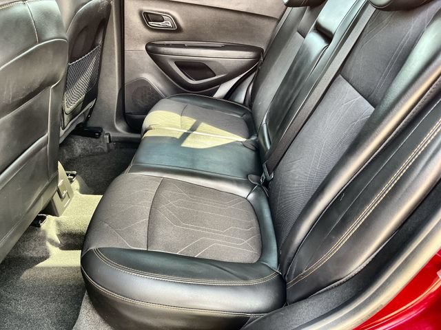 Used 2019 Chevrolet Trax LT w/ Driver Confidence Package AWD/4WD image 24