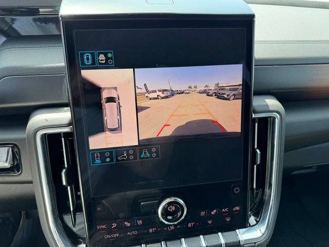 Used 2025 GMC Yukon XL Denali AWD/4WD image 14