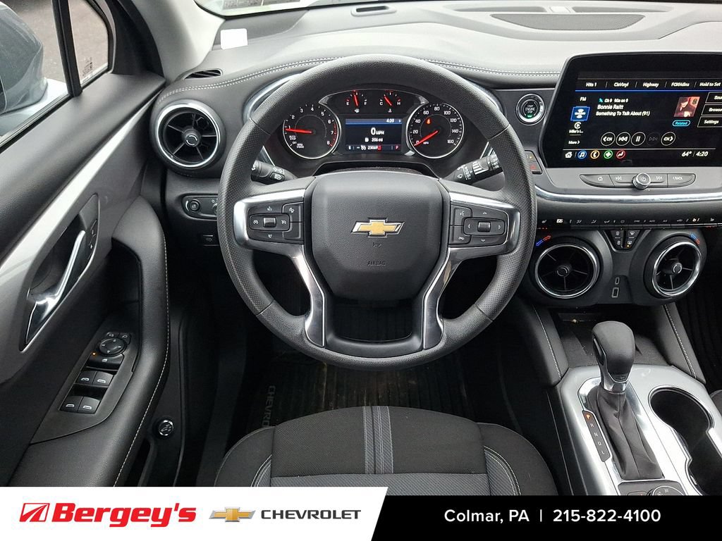 Used 2024 Chevrolet Blazer LT w/ Convenience Package FWD image 14