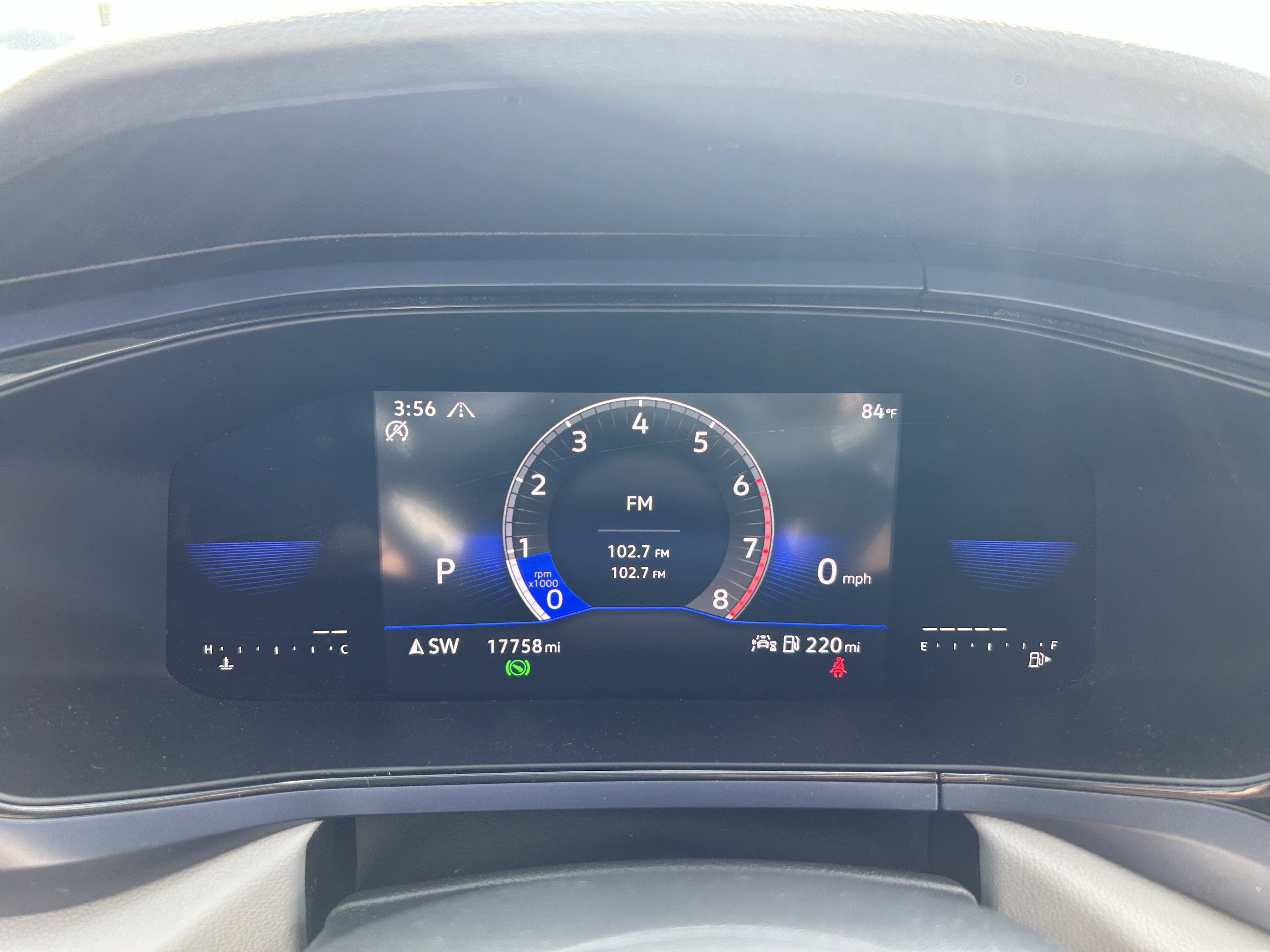 Certified 2023 Volkswagen Taos SE w/ Panoramic Sunroof Package AWD/4WD image 11