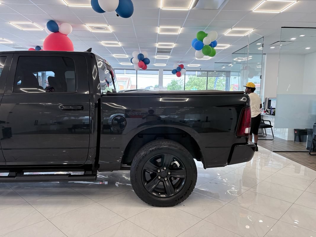 Used 2017 RAM 1500 Sport w/ Black Ram 1500 Sport Group AWD/4WD image 7