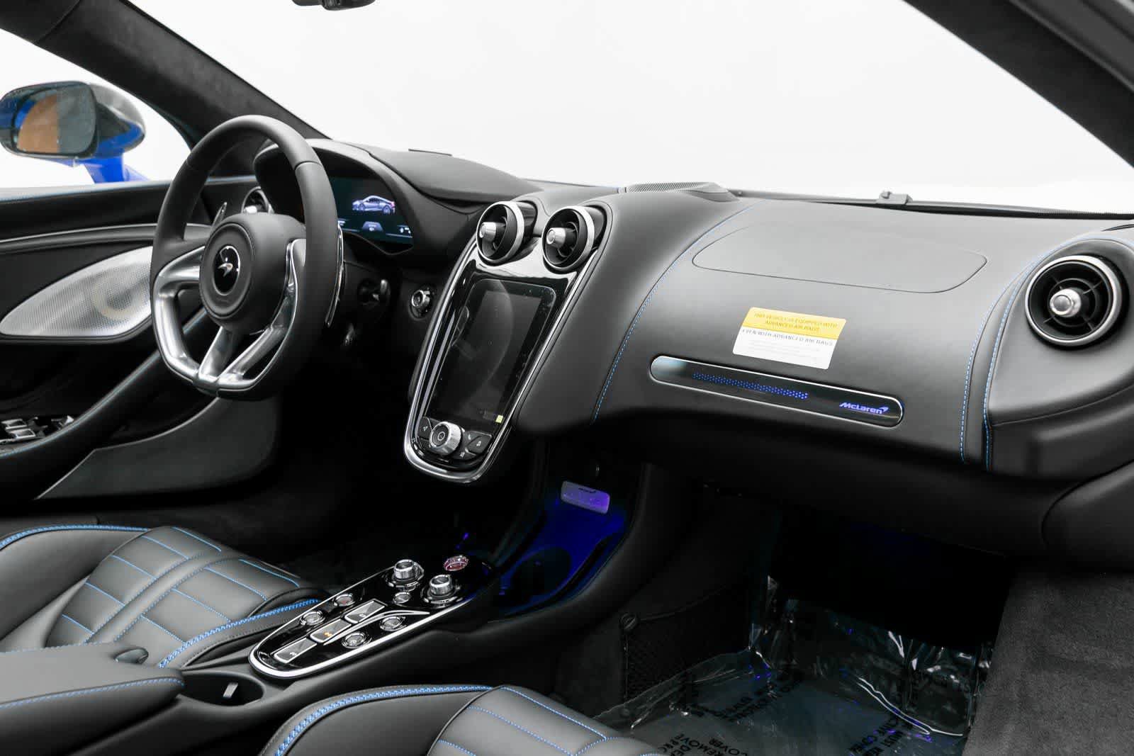 New 2025 McLaren GTS RWD image 36