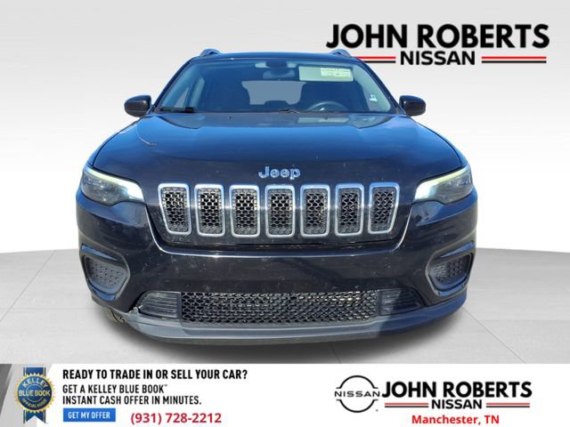 Used 2020 Jeep Cherokee Latitude w/ Mopar Interior Package image 12