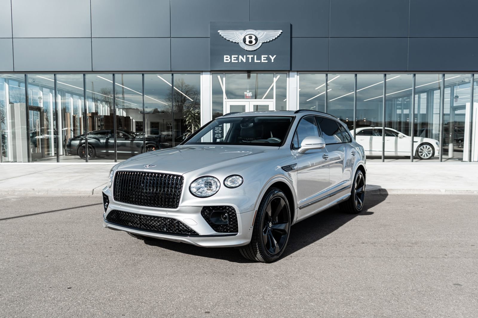 Used 2023 Bentley Bentayga Extended Wheelbase