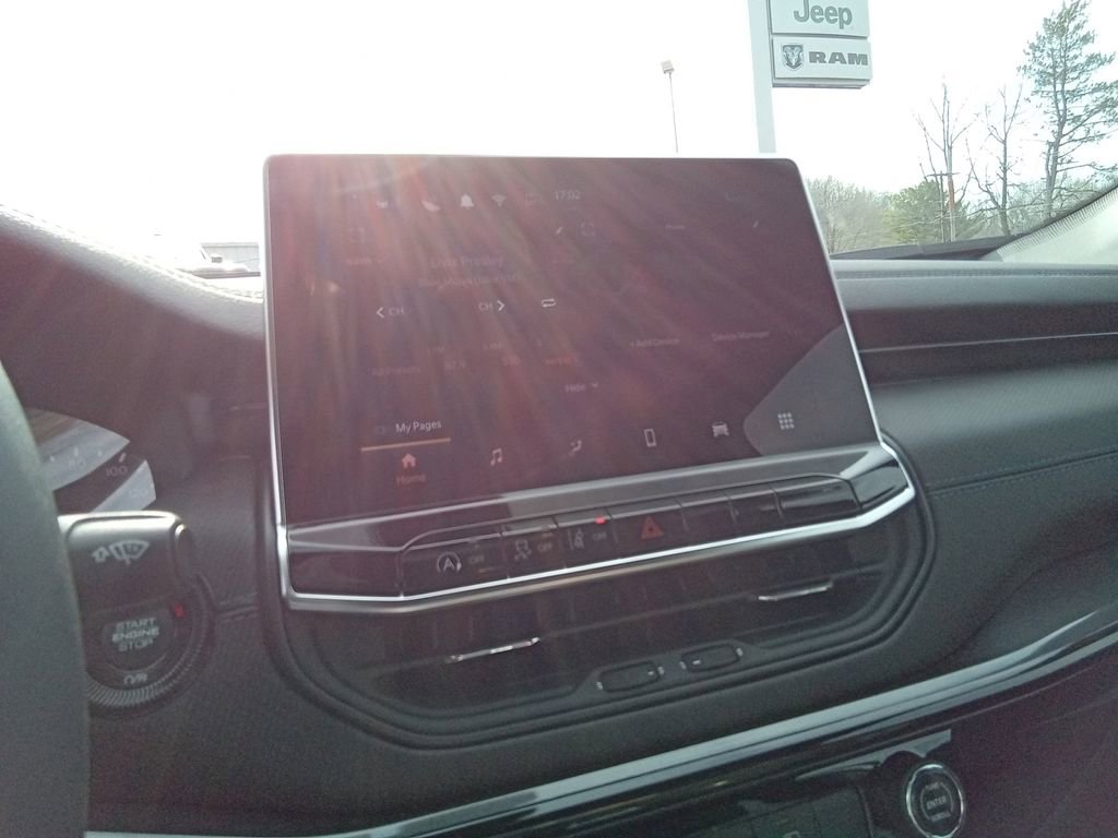 New 2026 Jeep Compass Latitude image 19