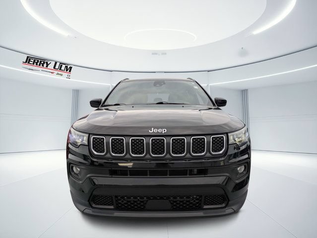 Certified 2023 Jeep Compass Latitude AWD/4WD image 8
