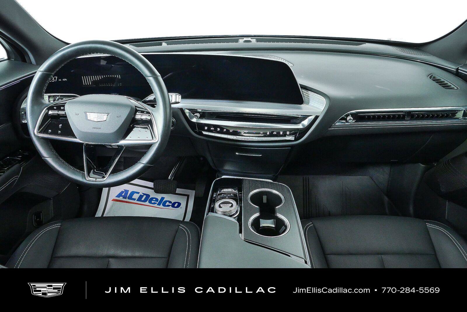 Used 2024 Cadillac Lyriq Sport w/ LPO, Floor Liner Package AWD/4WD image 15