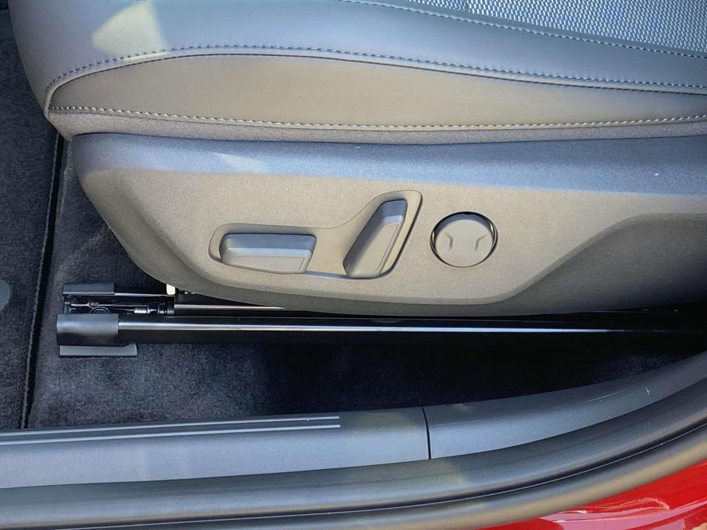 New 2025 Kia Niro EX image 12