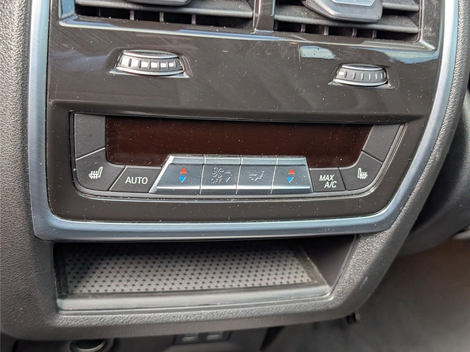 Used 2025 BMW X5 xDrive50e AWD/4WD image 17