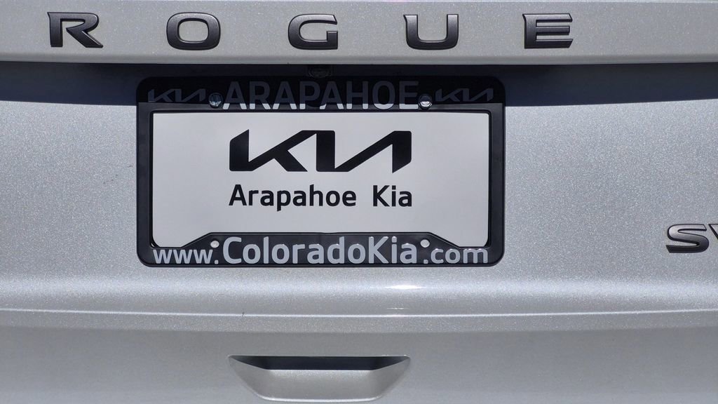 Used 2024 Nissan Rogue SV image 17