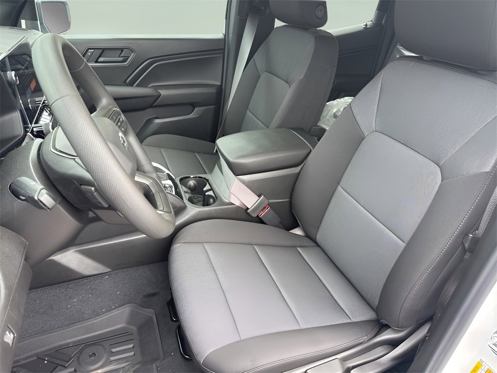 Used 2025 Chevrolet Colorado Trail Boss w/ Midnight Edition image 14