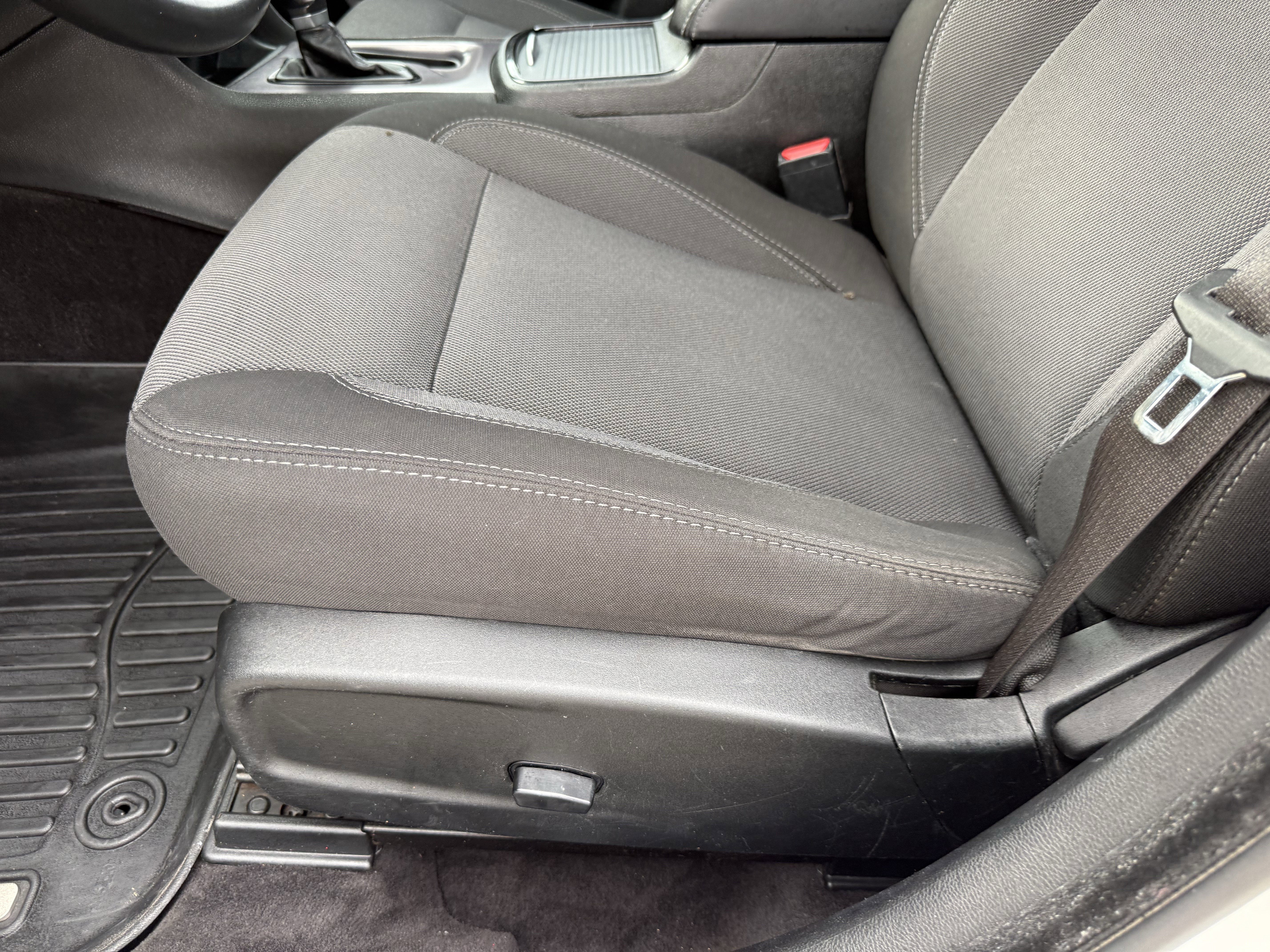 Used 2018 Dodge Charger SXT w/ Blacktop Package image 28