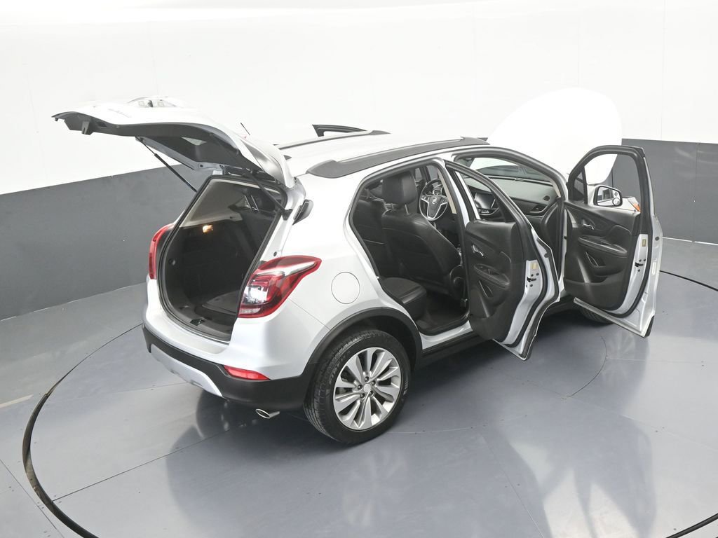 Used 2020 Buick Encore Preferred image 66