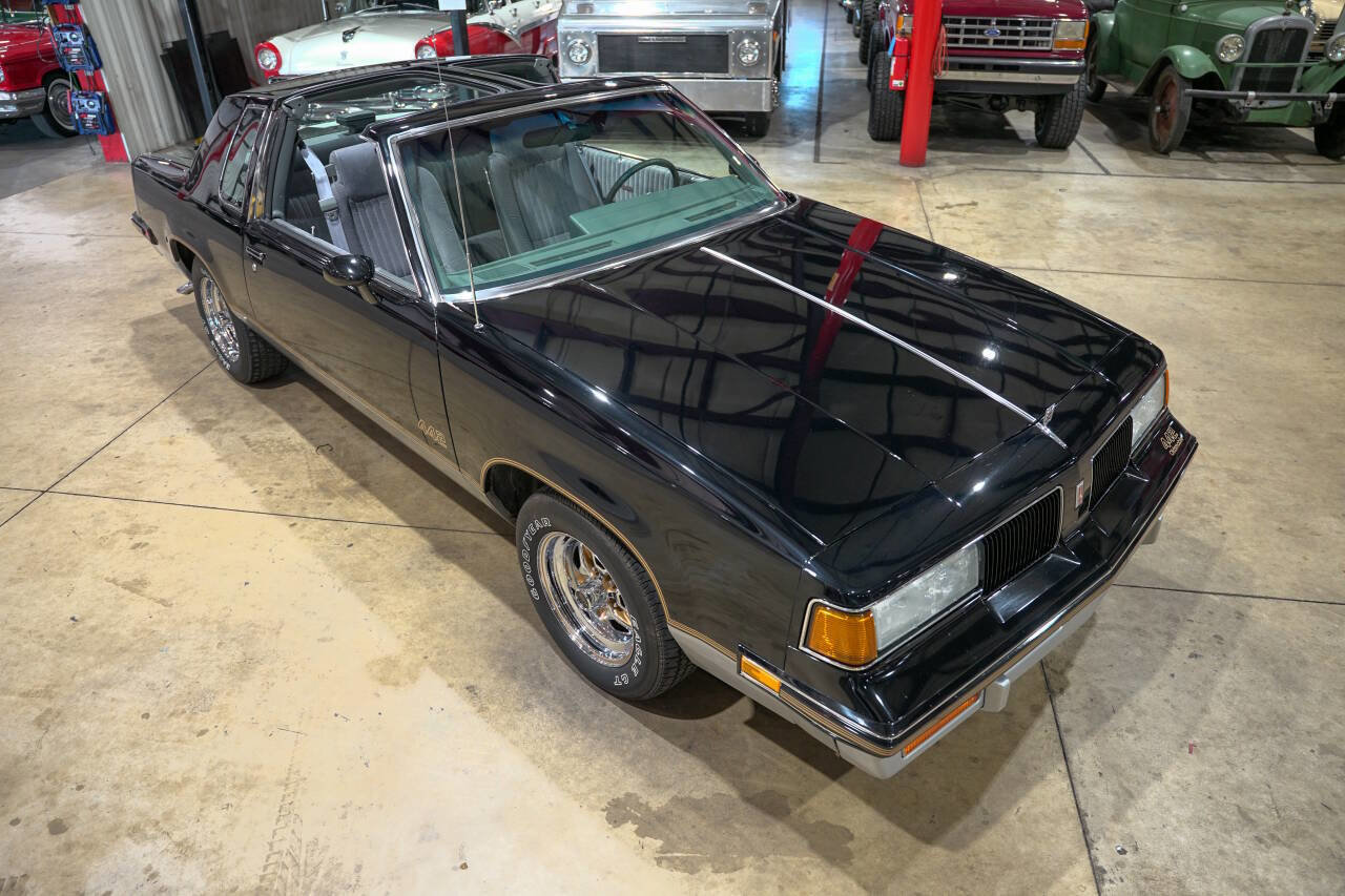 Used 1987 Oldsmobile Cutlass Supreme Salon image 14