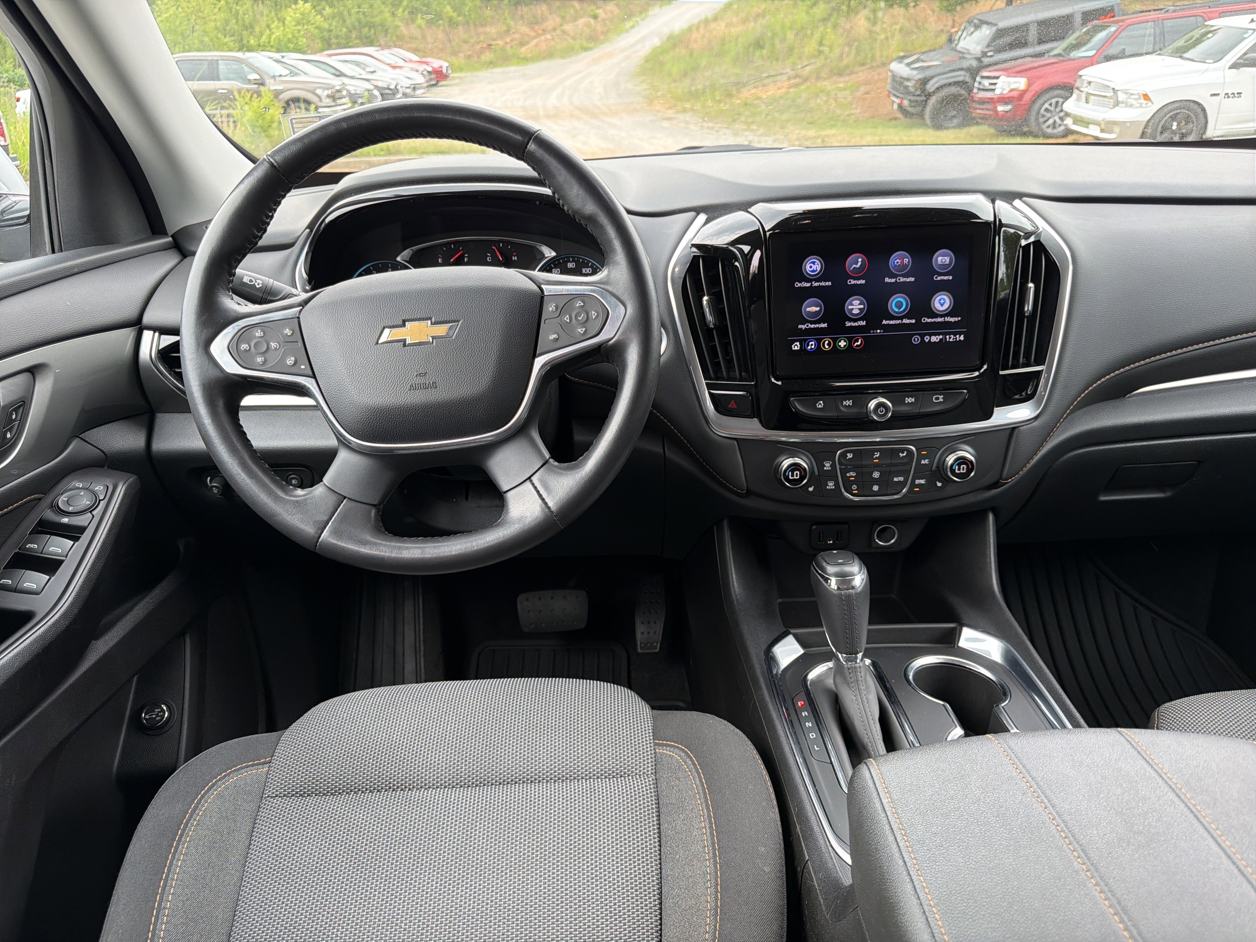 Used 2020 Chevrolet Traverse LT w/ Driver Confidence II Package AWD/4WD image 24