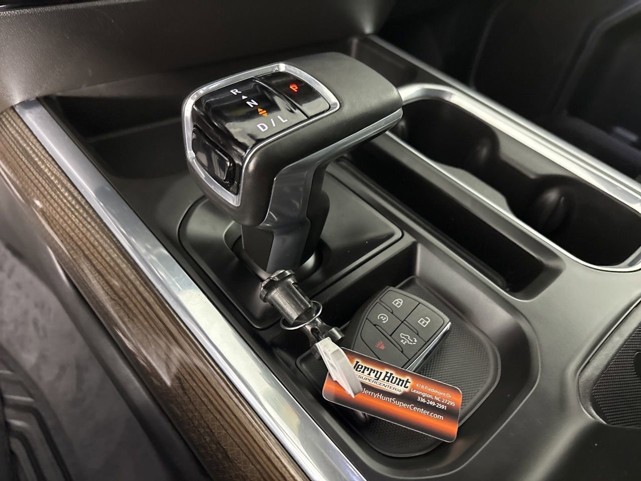 Used 2025 Chevrolet Silverado 1500 LT image 18