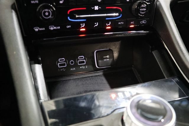 Used 2023 Jeep Grand Cherokee Altitude AWD/4WD image 26