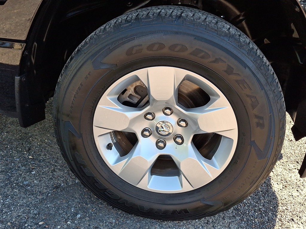 Used 2023 RAM 1500 Big Horn AWD/4WD image 9