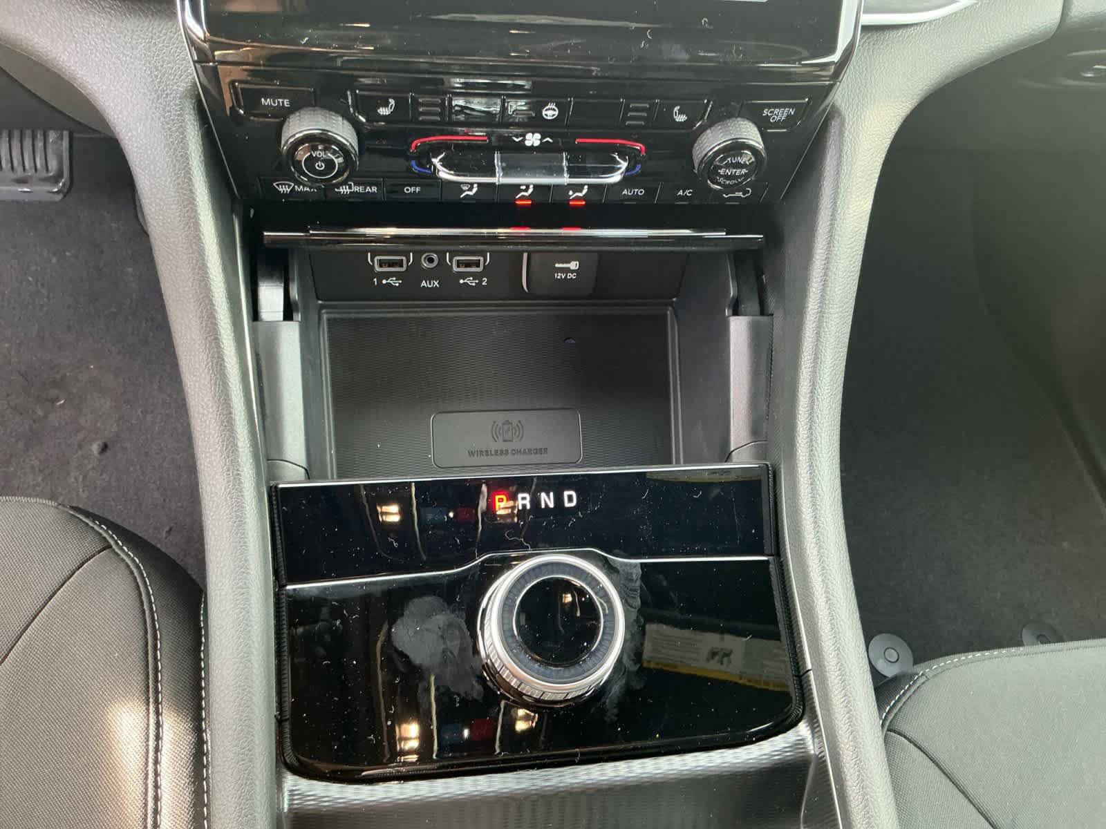 New 2025 Jeep Grand Cherokee Laredo w/ Luxury Tech Group I image 23